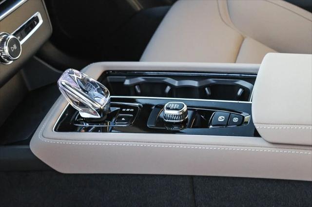 2026 Volvo XC90 Plug-In Hybrid Plus, T8 AWD, Electric/Gasoline, Bright, 7 Seats