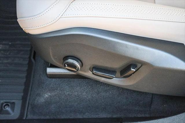 2026 Volvo XC90 Plug-In Hybrid Plus, T8 AWD, Electric/Gasoline, Bright, 7 Seats