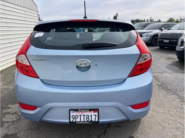 2013 Hyundai Accent SE