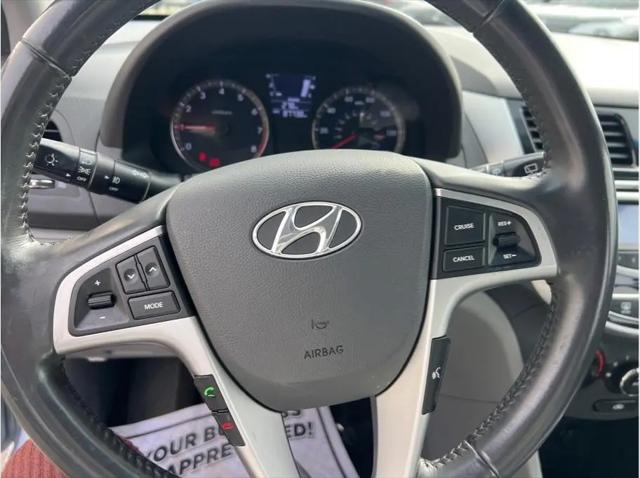 2013 Hyundai Accent SE