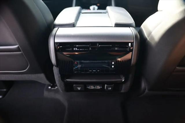 2026 Jeep Grand Wagoneer L 4x2