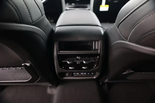 2026 Jeep Grand Cherokee Limited 4x2
