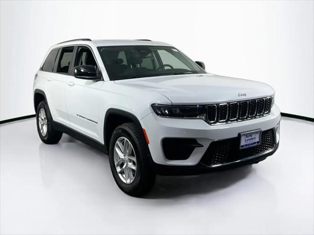 2023 Jeep Grand Cherokee Laredo 4x4