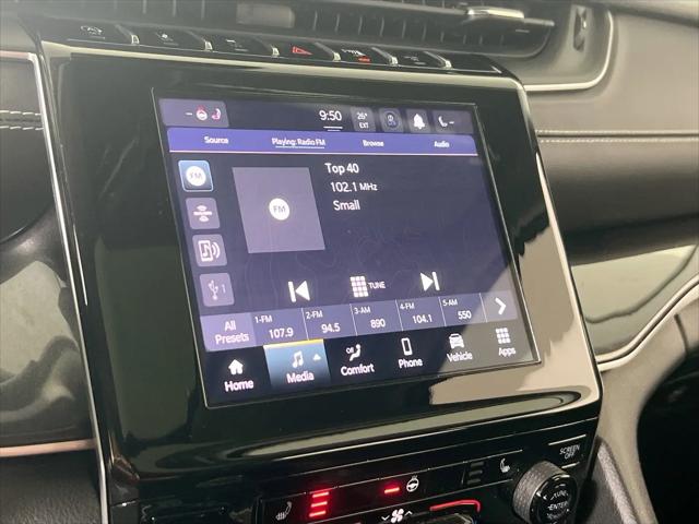 2023 Jeep Grand Cherokee Laredo 4x4