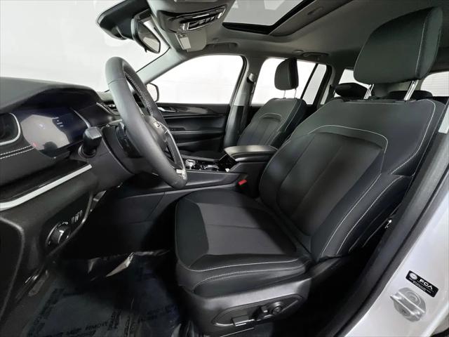 2023 Jeep Grand Cherokee Laredo 4x4