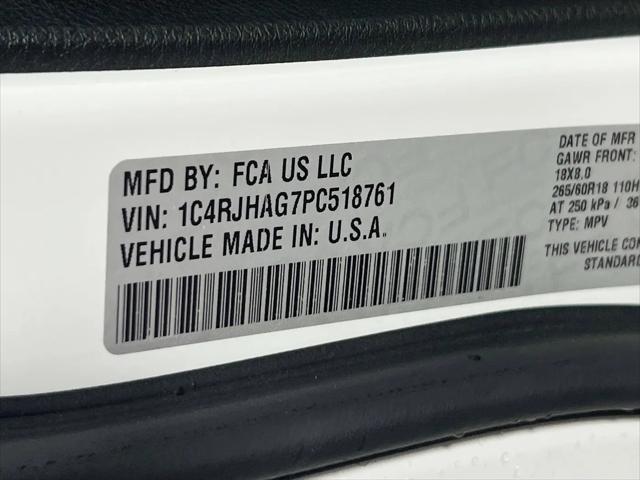 2023 Jeep Grand Cherokee Laredo 4x4