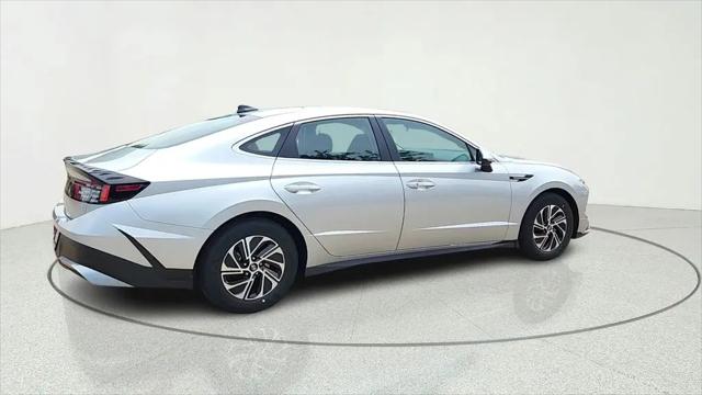 2026 Hyundai Sonata Hybrid Blue