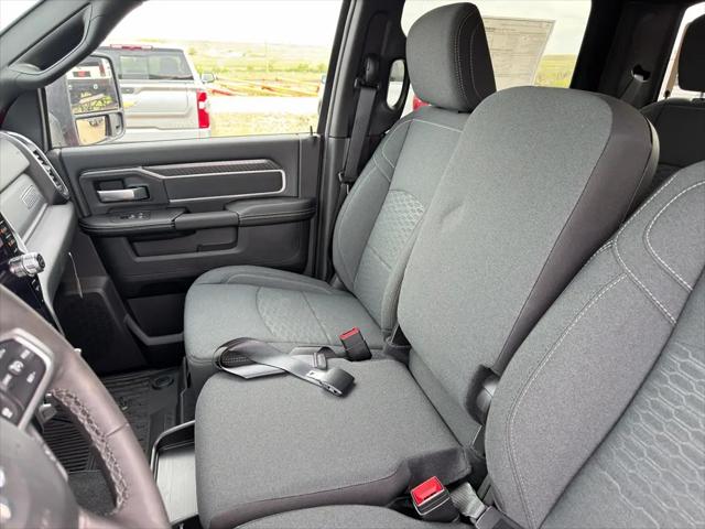 2026 Ram 3500 Big Horn Crew Cab 4x4 8' Box