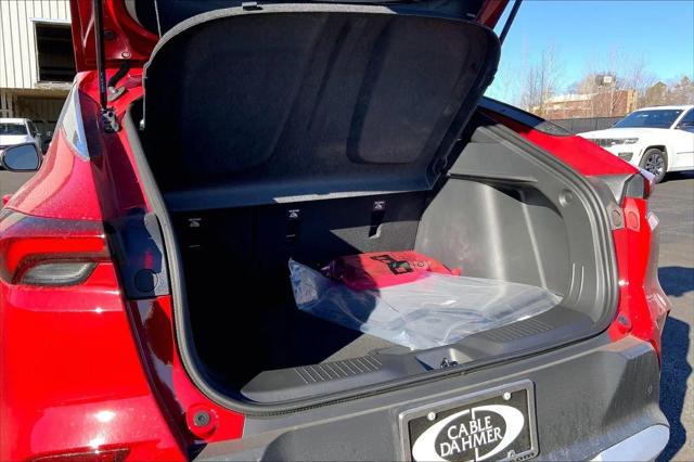 2026 Buick NV Preferred FWD