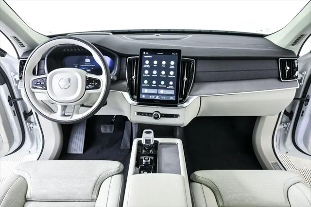2026 Volvo XC90 Ultra, B6 AWD Gas (mild hybrid), Gasoline, Bright, 7 Seats