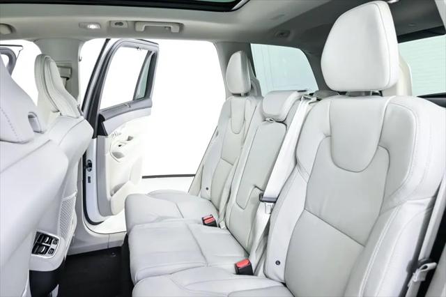 2026 Volvo XC90 Ultra, B6 AWD Gas (mild hybrid), Gasoline, Bright, 7 Seats