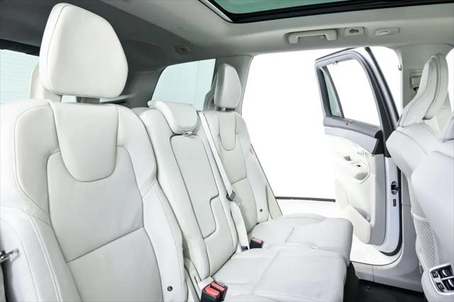 2026 Volvo XC90 Ultra, B6 AWD Gas (mild hybrid), Gasoline, Bright, 7 Seats