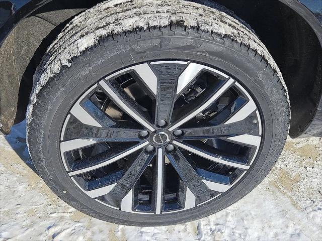 2026 Volvo XC90 Ultra, B6 AWD Gas (mild hybrid), Gasoline, Bright, 7 Seats