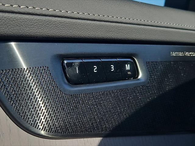 2026 Volvo XC90 Ultra, B6 AWD Gas (mild hybrid), Gasoline, Bright, 7 Seats