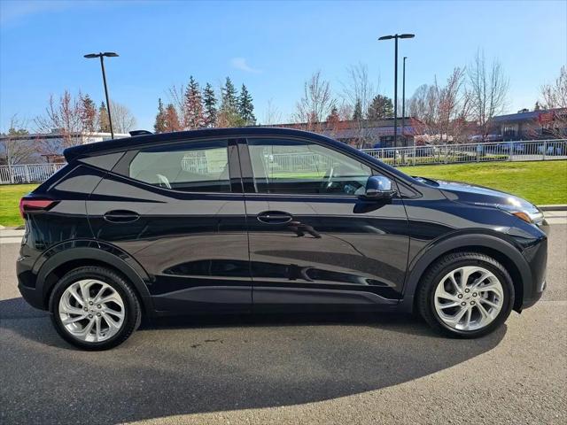 2027 Chevrolet Bolt LT FWD
