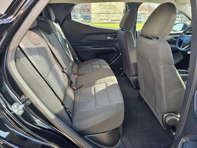 2027 Chevrolet Bolt LT FWD