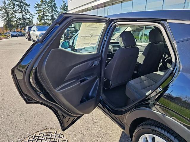 2027 Chevrolet Bolt LT FWD