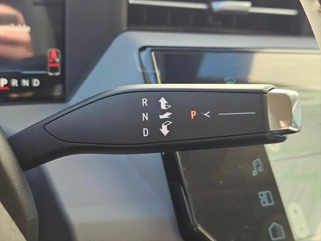 2027 Chevrolet Bolt LT FWD