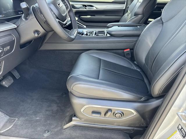 2026 Jeep Grand Wagoneer L 4x4