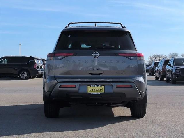 2026 Nissan Pathfinder SL