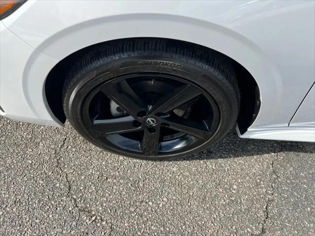 2024 Nissan Sentra SR Xtronic CVT