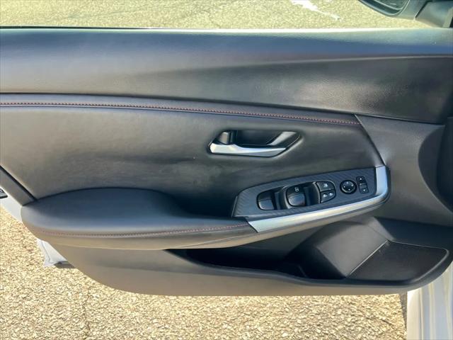 2024 Nissan Sentra SR Xtronic CVT