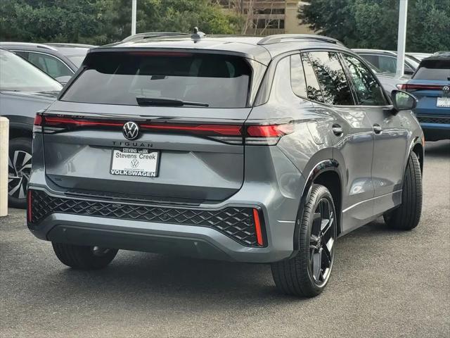 2026 Volkswagen Tiguan SE R-Line Black