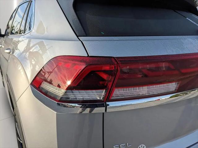 2025 Volkswagen Atlas Cross Sport 2.0T SEL Premium R-Line