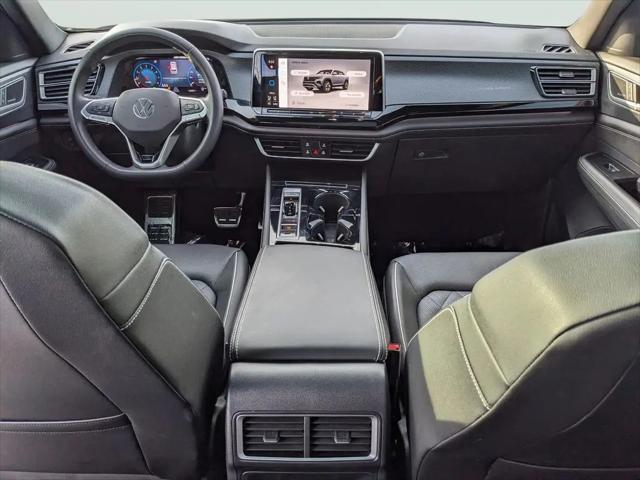 2025 Volkswagen Atlas Cross Sport 2.0T SEL Premium R-Line