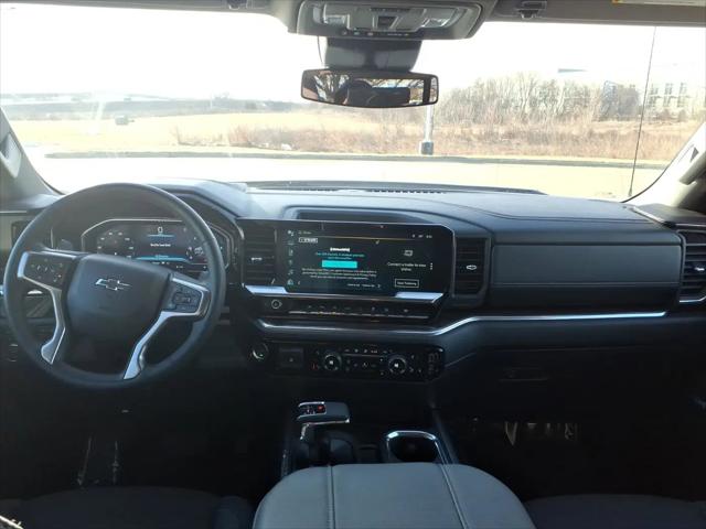 2024 Chevrolet Silverado 1500 4WD Crew Cab Short Bed RST