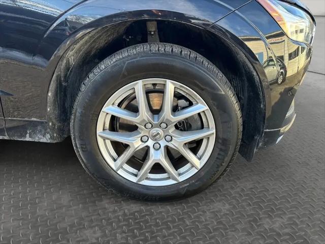 2021 Volvo XC60 T6 Momentum