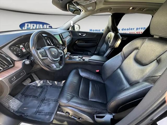 2021 Volvo XC60 T6 Momentum