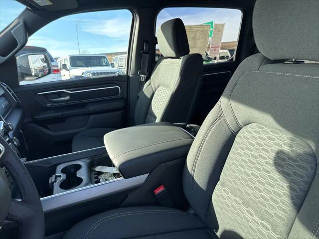 2026 Ram 1500 Big Horn Crew Cab 4x4 5'7" Box