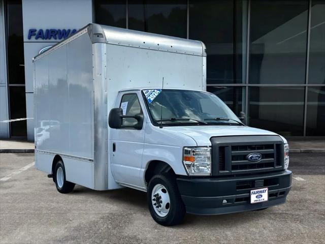 2024 Ford E-350 Cutaway Base