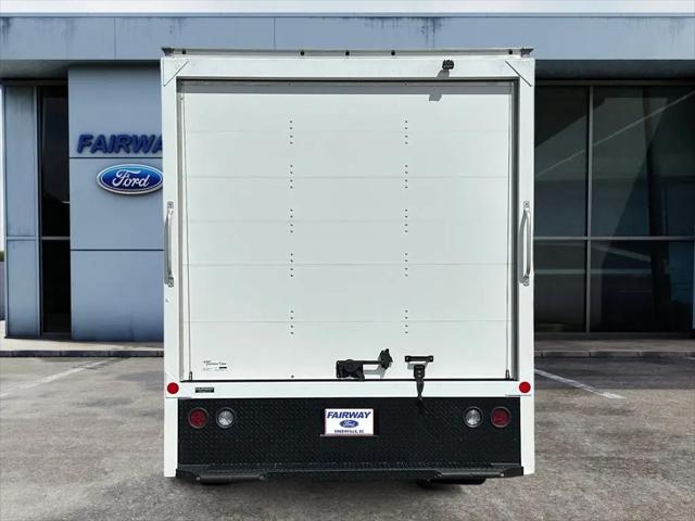 2024 Ford E-350 Cutaway Base