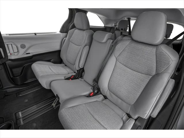 2025 Toyota Sienna LE
