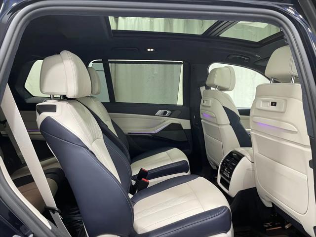 2021 BMW X7 M50i