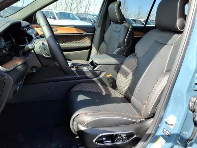 2026 Jeep Grand Cherokee Summit 4x4