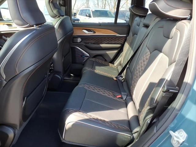 2026 Jeep Grand Cherokee Summit 4x4