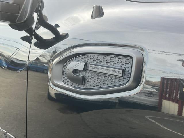 2019 Nissan Titan XD SL Diesel
