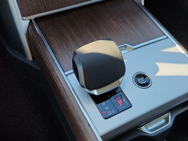 2026 Land Rover Range Rover P400 SE