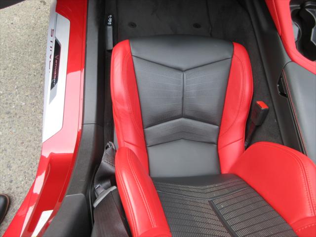2023 Chevrolet Corvette Stingray RWD Convertible 2LT