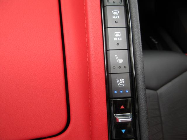 2023 Chevrolet Corvette Stingray RWD Convertible 2LT