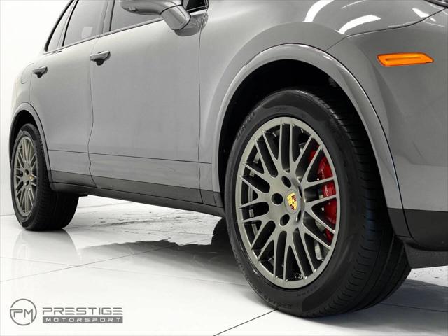 2017 Porsche Cayenne Turbo AWD 4dr SUV