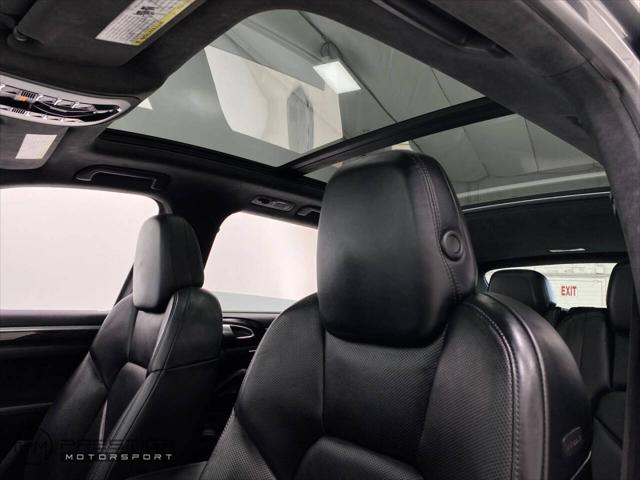 2017 Porsche Cayenne Turbo AWD 4dr SUV
