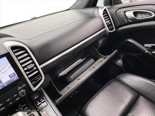 2017 Porsche Cayenne Turbo AWD 4dr SUV