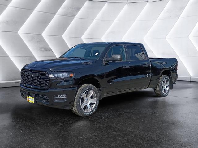 2026 RAM Ram 1500 RAM 1500 EXPRESS CREW CAB 4X4 64 BOX