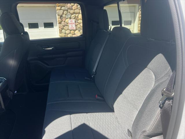 2026 Ram 1500 Express Crew Cab 4x4 5'7" Box