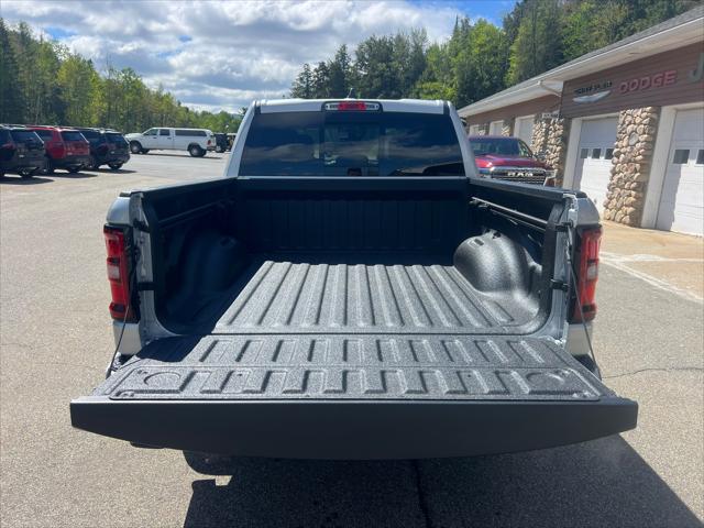2026 Ram 1500 Express Crew Cab 4x4 5'7" Box