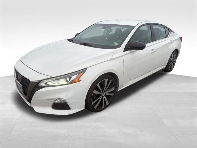 2022 Nissan Altima SR FWD